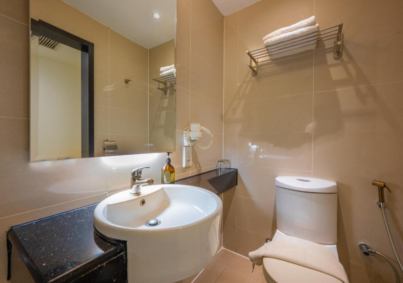 Greystone Centrestage Pj Hotel Petaling Jaya Buitenkant foto